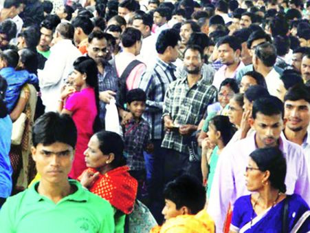 పెరిగిన ముస్లీం జనసంఖ్య, 80 శాతం కంటే తగ్గిన హిందువులు