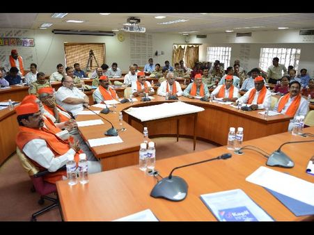 27నే గణేష్ నిమజ్జనం: ట్యాంక్‌బండ్‌పై ఏర్పాట్లు, సమీక్ష(పిక్చర్స్)