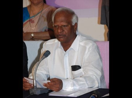 చావుకు కూడా భయపడని లక్షణం కాళోజీది: కడియం