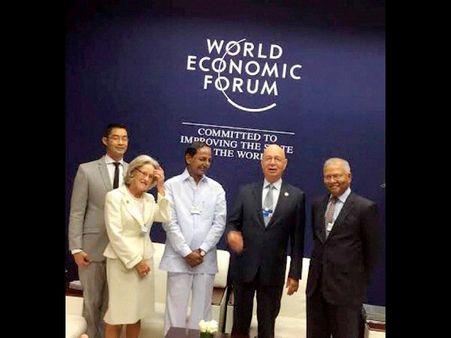 మోడీది గొప్ప గెలుపు, ఏపీ విఫలం.. తెలంగాణ సాధించాం: చైనా వరల్ట్ ఎకనామిక్ ఫోరంలో కెసిఆర్