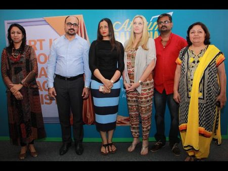 మాల్‌లో మహేష్ భార్య నమ్రత సందడి(ఫోటోలు)