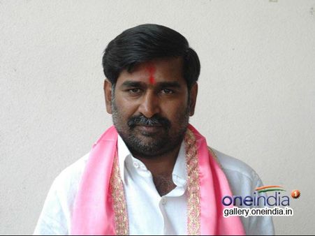 కొన్ని ఆంధ్ర కుక్కలు ఆడిస్తున్నాయి: జగదీష్ రెడ్డి తీవ్ర వ్యాఖ్య