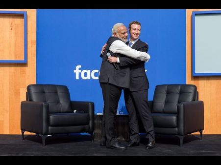 మోడీ వస్తున్నారు, స్లీవ్‌లెస్ వద్దు: మహిళలకి ఫేస్‌బుక్ జుకర్ బర్గ్