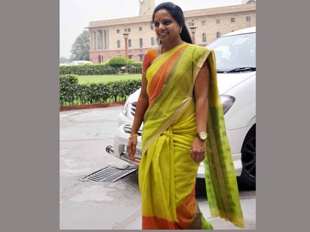 శ్రుతి చనిపోవడం బాధాకరం: కల్వకుంట్ల కవిత, మోడీపై ఫైర్