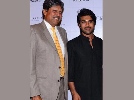 క్రికెట్ లెజెండ్ కపిల్ దేవ్‌ను కలిసి రామ్ చరణ్ తేజ సంతోషం