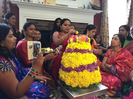 వాషింగ్టన్‌లో బతుకమ్మ వేడుకలు: పాల్గొన్న కవిత(ఫొటోలు)