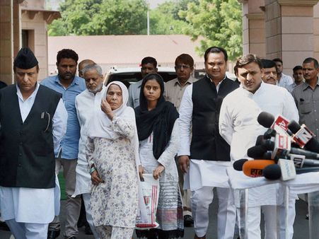 'బీఫ్' పదం లేదు: దాద్రి ఘటనపై కేంద్రానికి నివేదిక