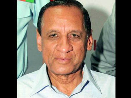 ఆనంద్ నగర్ ఆగ్రహం, కదిలిన గవర్నర్: రాజకీయాల్లో అసహనం: కెసిఆర్