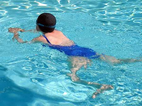 ఈదుతుంటే.. సముద్రం నీటిని శుద్ధి చేసే 3డి బికినీ