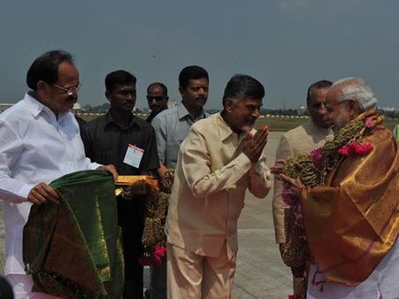 అమరావతి: అలరించిన సాంస్కృతిక కార్యక్రమాలు, శివమెత్తిన శివమణి