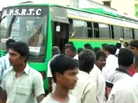 పండుగ పూట ప్రజలపై రూ. 350 కోట్ల ఆర్టీసి చార్జీల మోత