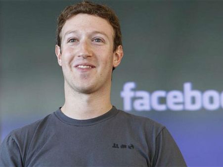 ఫ్రీ ఇంటర్నెట్ అసాధ్యం,యువతి కిందపడింది:జుకర్‌బర్గ్