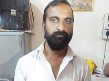 అనూహ్య కేసు: చంద్రభాన్ గడ్డం పెంచాడు, జ్యోతిష్కుడి వద్దకు వెళ్లాడు