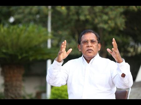 వరంగల్ లోకసభ ఎన్నిక: బిజెపి, టిడిపి కూటమి అభ్యర్థి ఎన్నారై దేవయ్యనే