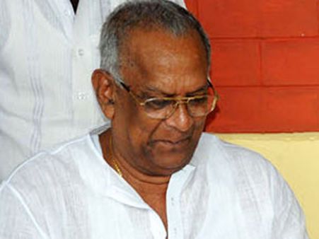 వివాదాస్పద వ్యక్తి, మంత్రి పదవి ఇవ్వలేదనే: జోగయ్యపై కళా, మోడీపై జైరాం