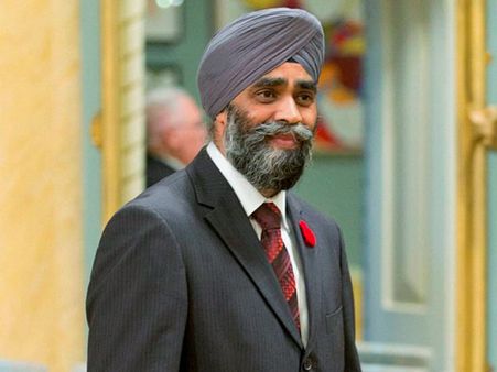 కెనడా రక్షణ శాఖ మంత్రిగా భారతీయ సిక్కు