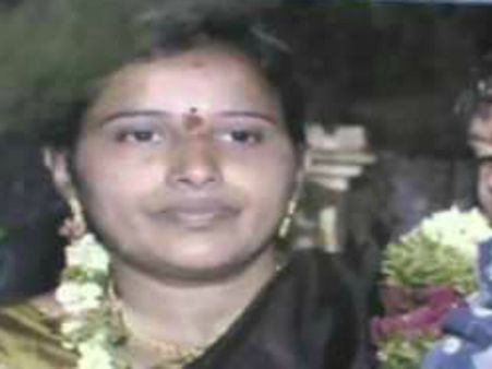 సారిక, పిల్లల అనుమానాస్పద మృతి: ముందస్తు బెయిల్‌కు సనా యత్నం?