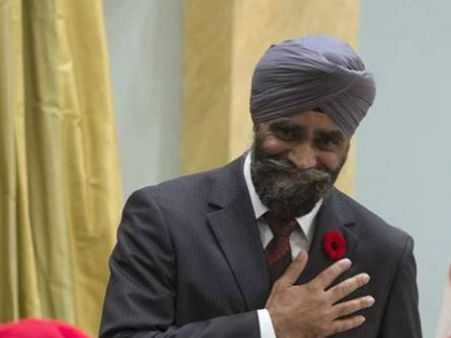 మంత్రిపై ఫేస్ బుక్ లో అనుచిత వ్యాఖ్యలు