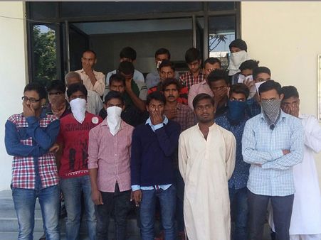 మేం కనిపిస్తే అమ్మాయిలు మీకు ఫోన్ చేస్తున్నారు: ఉబ్బితబ్బిబ్బు (పిక్చర్స్)