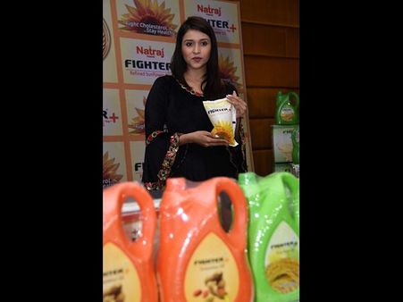 హైదరాబాద్ అంటే ఇష్టం: మన్నారా చోప్రా(పిక్చర్స్)