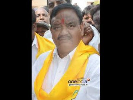 రూ.300 కోట్లు సంపాదించేవాడిని: ఎంపీ మల్లారెడ్డిపై సాయన్న ఆగ్రహం