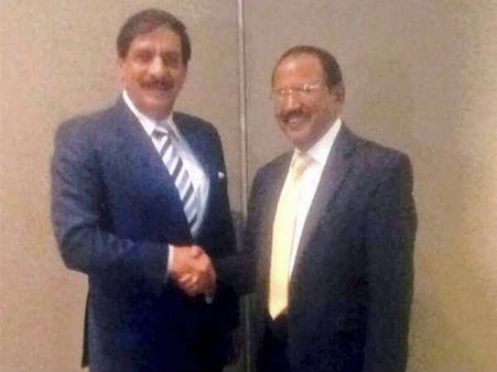 ముందడుగు: బ్యాంకాక్‌లో భారత్-పాక్ రహస్య భేటీ