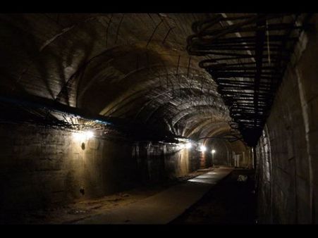 నాజీల బంగారు రైలు: సొరంగంలో వేట