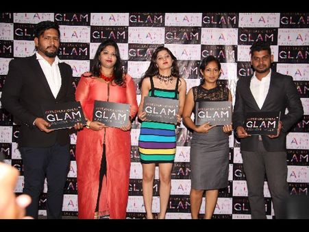 అలరించిన సినీ నటి పల్లవి నాయుడు క్యాట్‌వాక్