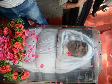 రంగనాథ్ వంటగదిలో ఉరేసుకున్నారా?: ఇంట్లో పోలీసు సోదాలు