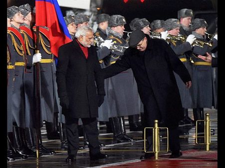 తడబడిన మోడీ: 'రష్యాతో మా బంధం ప్రత్యేకం'