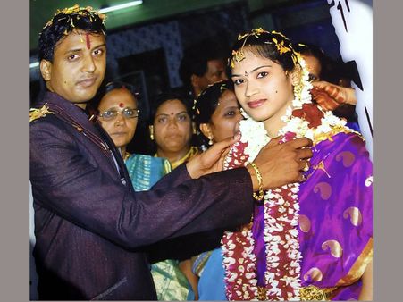 ఆత్మహత్య: అదనపు కట్నంకోసం భార్యను వేధించిన సాప్ట్‌వేర్ ఇంజనీర్