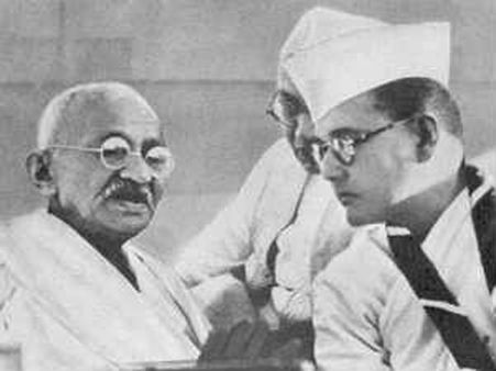 ‘నేతాజీ మృతిపై మహాత్మాగాంధీ వల్లే గందరగోళం’