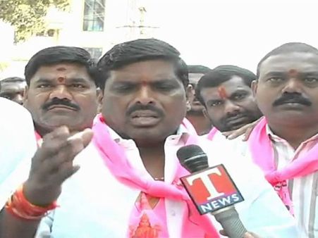 టిఆర్ఎస్ ఎమ్మెల్యే మహిపాల్ రెడ్డికి జైలుశిక్ష: అనర్హతపై హైకోర్టు నోటీసులు