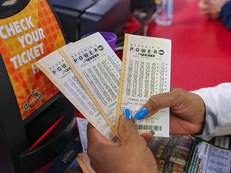 ప్రపంచంలో అతిపెద్ద లాటరీ: రూ.4400 కోట్లు జాక్‌పాట్