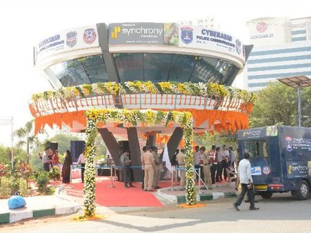 భద్రతే లక్ష్యం: గచ్చిబౌలి విప్రో కూడలిలో ఏర్పాటు చేసిన వాచ్ టవర్ ఇదే (ఫోటోలు)