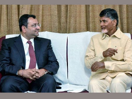 ఏపీలో పెట్టుబడులకు సైరస్ ఆసక్తి, రాజధానికి భూములివ్వం.. రైతుల ఝలక్