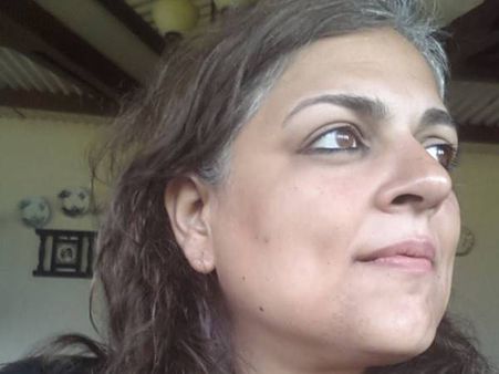 మహిళా జర్నలిస్టుపై హంతకుడి దాడి