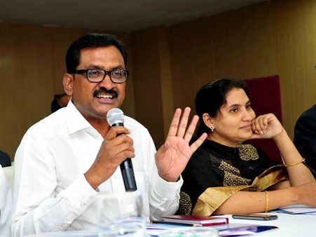 క్రిమిలేయర్‌తో ఇబ్బంది లేదు, షెడ్యూల్ ప్రకారమే పరీక్షలు: ఘంటా చక్రపాణి