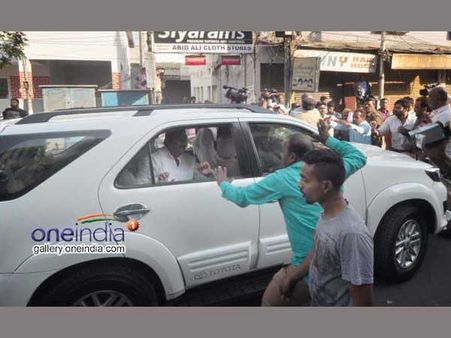 రాత్రి విచారించి, రేపటికల్లా తేలుస్తాం: పాతబస్తీ ఘటనలో ముగ్గురి అరెస్ట్