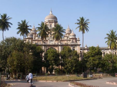 అరుదైన చికిత్స: పేద బాలుడి ప్రాణాలు కాపాడిన ఉస్మానియా వైద్య బృందం