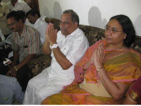 ఉద్రిక్తత: వైద్య పరీక్షలకు నో, ముద్రగడ ఇంటిని చుట్టుముట్టిన సిఆర్‌పిఎఫ్