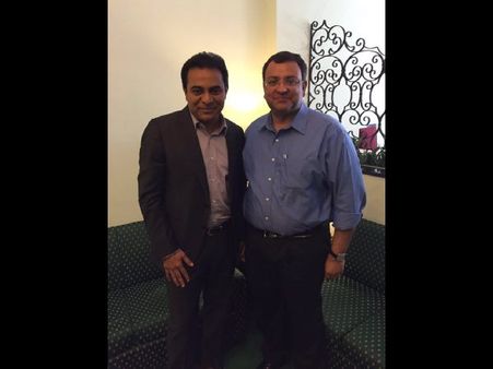 టీ హబ్‌లో టాటా ఇన్నోవేషన్ సెంటర్‌: మిస్త్రీతో మంత్రి కేటీఆర్