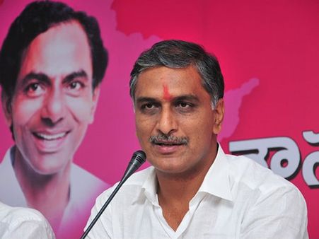 టిడిపికి క్యాడర్ లేదు, కాంగ్రెసుకు లీడర్ లేడు: హరీష్ రావు కామెంట్