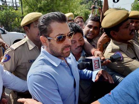 హిట్ అండ్‌ రన్ కేసు: సల్మాన్‌కు సుప్రీం నోటీసులు