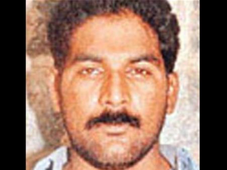 నకిలీ భూ రిజిస్ట్రేషన్: మళ్లీ తెరపైకి మొద్దు శీను కుటుంబం