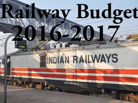 రైల్వే బడ్జెట్: ఛార్జీలు పెంచలేదు, ప్రయాణీకులకు బీమా