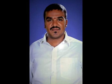 మంత్రి తలసాని బంధువులు దాడి చేశారు: ఫిర్యాదు, కేసు