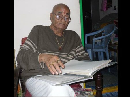 ఎన్టీఆర్ సలహా: చారి నుంచి వేణుగోపాల్‌గా పేరు మార్పు (ఫోటోలు)