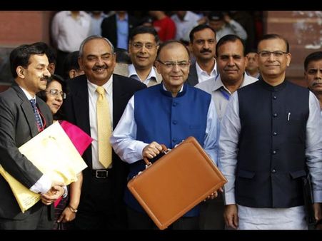 రాజ్యాంగంలో లేని 'బడ్జెట్', ఎలా తయారీ చేస్తారు?