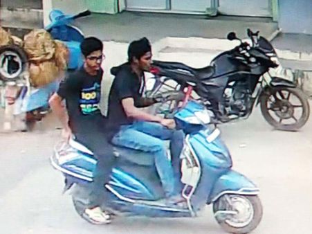 ఇలా సంభాషణ: ఆంధ్ర గ్యాంగ్‌తో కలిసి అభయ్ కిడ్నాప్, హత్య (పిక్చర్స్)